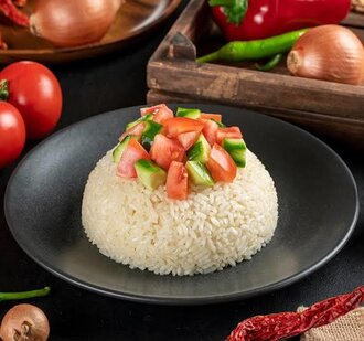 Pilav Üstü Salata görseli