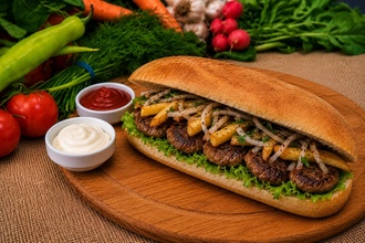 Yarim Ekmek Köfte (Sandavi̇ç Ekmek) görseli