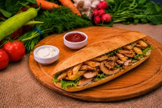 Dönerli̇ Tam Ekmek Tavuk görseli