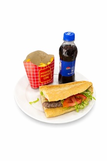 Yarım Ekmek Arası Köfte Menü görseli