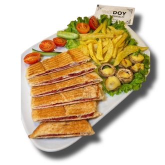 Sucuklu Tost (Büyük Boy) görseli