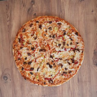 Kavurmalı Pizza (40 Cm.) görseli