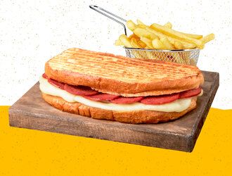 Sucuklu Kaşarlı Tost görseli