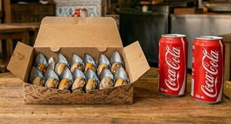 Midye Dolma & Coca Cola (330 Ml) görseli