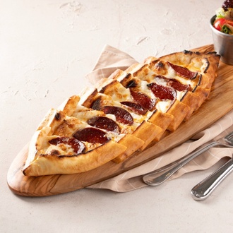 Kıymalı Sucuklu Kaşarlı Pide (1,5 Porsiyon) görseli