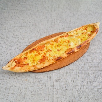 Lorlu Kaşarlı Pide (1,5 Porsiyon) görseli