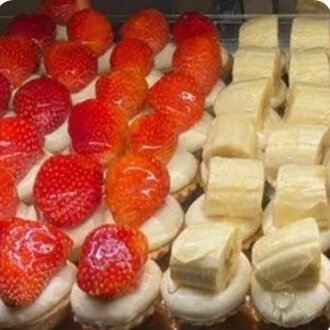 Çilekli Muzlu Tartolet (1 Kg.) görseli