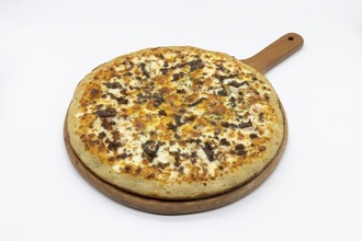 Kavurmalı Pizza görseli