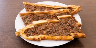 Kuşbaşılı Pide görseli