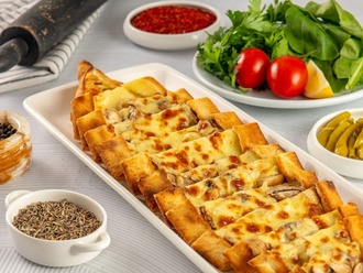 Mantar Kaşarlı Pide görseli