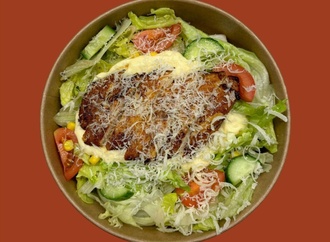 Chicken Caesar Salad görseli