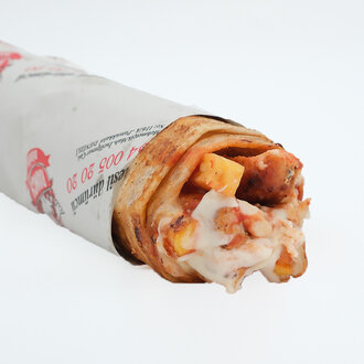 Kömürde Mega Hatay Usulü Kaşarlı Tavuk Döner Dürüm görseli