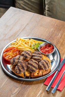 Izgara Köfte görseli