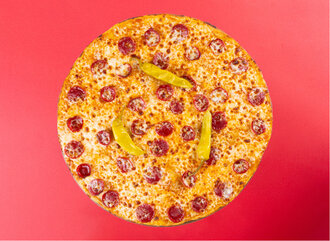 V Pepperoni (Büyük) görseli