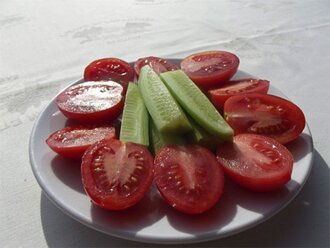 Domates Ve Salatalık görseli