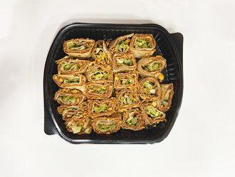Soslu Mısırlı Sushi Çiğ Köfte (Çift Kişilik) görseli