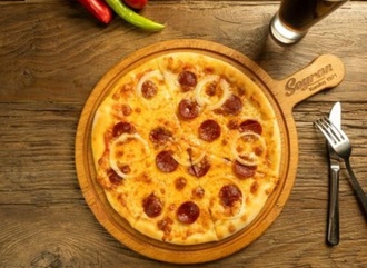 Sucuklu Pizza görseli