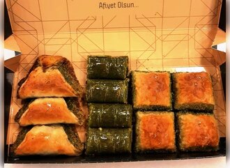 Karışık Paket(şöbiyet-kuru Baklava-dolama) görseli