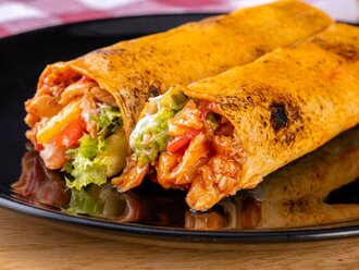 Çift Lavaş Soslu Tavuk Döner Dürüm görseli