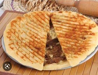 Bazlama Kavurma & Kaşarlı Tost görseli
