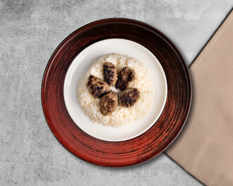 Pilav Üstü Köfte görseli