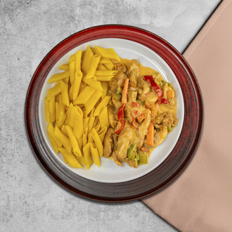 Köri Soslu Tavuk & Penne Makarna görseli
