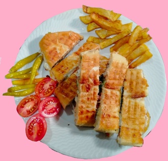 Minik's Special Tost (Yarım) görseli