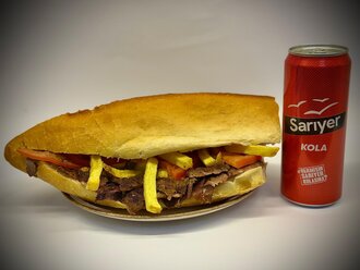3 Çeyrek Ekmek Et Döner + Sarıyer Kola görseli