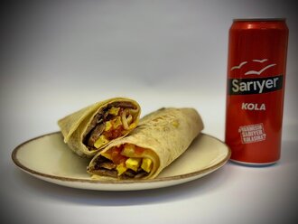 Et Dürüm Döner + Sarıyer Kola görseli