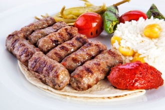 Meşhur Tarihi Akçabat Porsiyon Köfte görseli