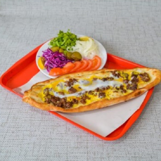 Kavurmalı Yumurtalı Pide görseli
