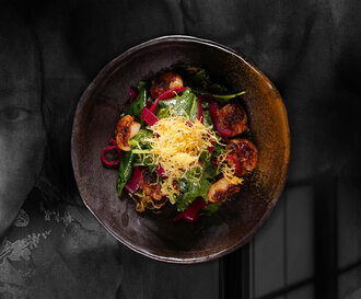 Trüflü Karidesli Ispanak Salata görseli