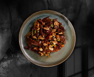 Kung Pao Soslu Dana Eti görseli