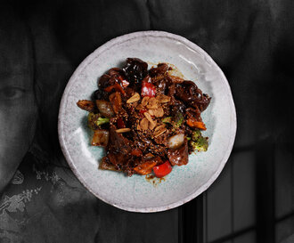 Black Bean Soslu Dana Eti görseli