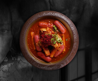 Dana Sosisli Tteokbokki görseli