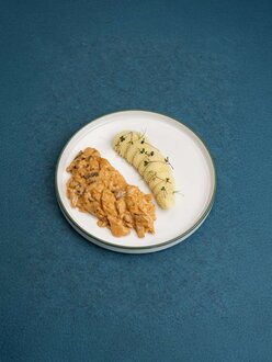 Tavuk Stroganof (цыпленок по- строгановски) görseli