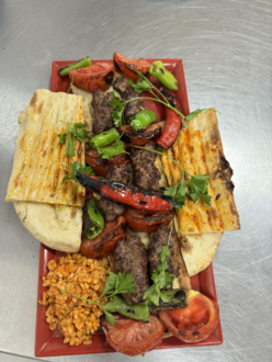 Domatesli Kebap görseli