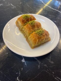 Klasik Fıstıklı Baklava (1 Kg.) görseli