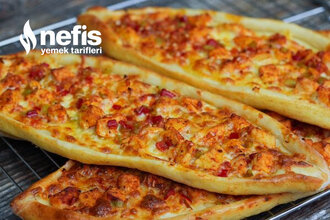 Tavuklu Pide görseli