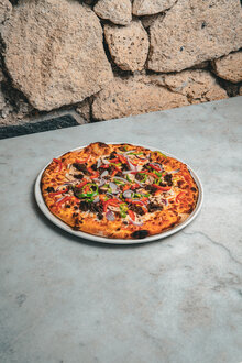 Kavurmalı Pizza görseli