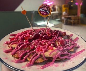 Çilek Tutkusu Waffle görseli
