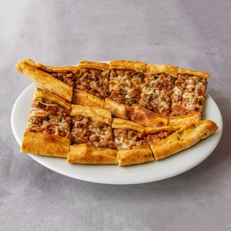 Kuşbaşılı Pide görseli