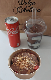 Cake Bean & Chocolate Cup & Coca Cola görseli