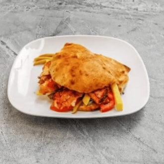 Tombik Ekmek Arası Tavuk Döner görseli