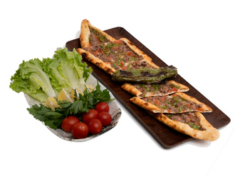 Kuşbaşılı Pide görseli