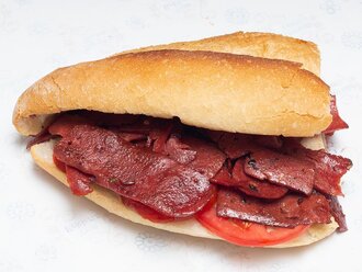 Yarım Ekmek Arası Kasap Sucuk görseli