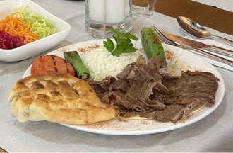 Lavaş Üstü Döner görseli
