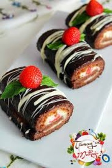 Çikolatalı Çilekli Rulo Pasta görseli