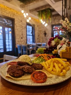 Izgara Köfte görseli