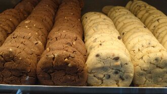 Çikolatalı Fındıklı Çatlak Kurabiye (250 Gr.) görseli